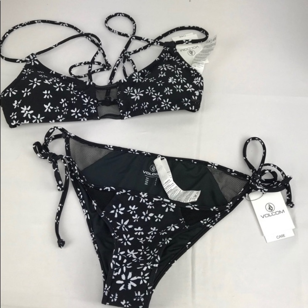 Volcom Bikini Matching Top & Bottom